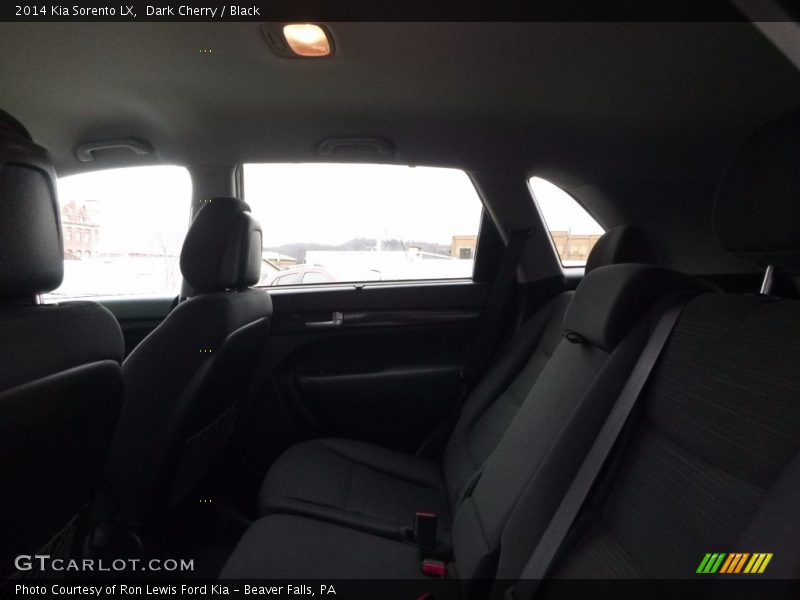 Dark Cherry / Black 2014 Kia Sorento LX