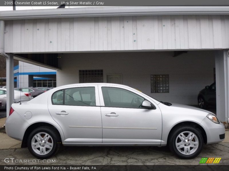 Ultra Silver Metallic / Gray 2005 Chevrolet Cobalt LS Sedan