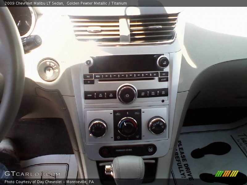 Golden Pewter Metallic / Titanium 2009 Chevrolet Malibu LT Sedan