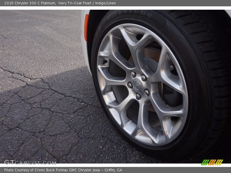  2016 300 C Platinum Wheel