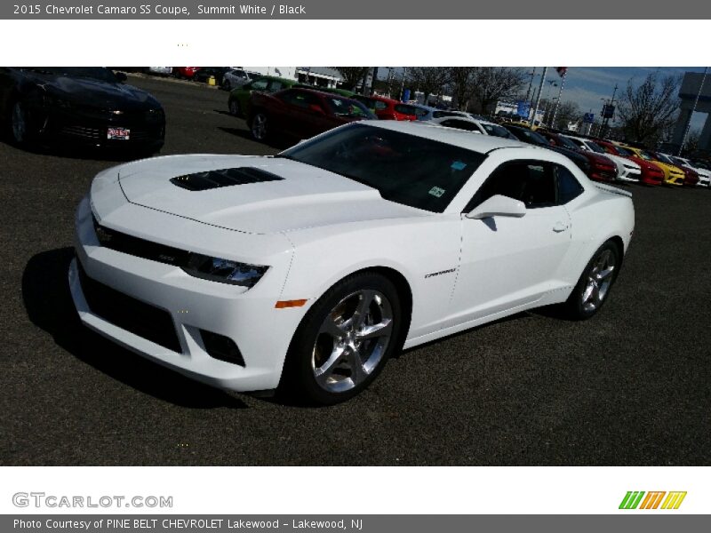 Front 3/4 View of 2015 Camaro SS Coupe
