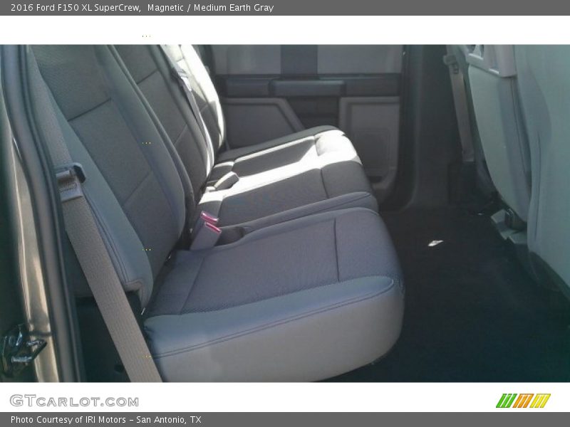 Magnetic / Medium Earth Gray 2016 Ford F150 XL SuperCrew