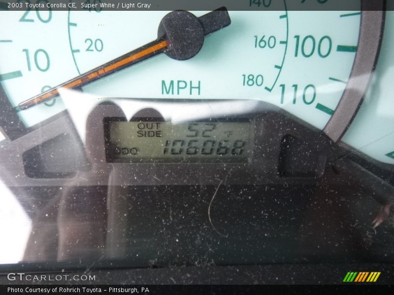 Super White / Light Gray 2003 Toyota Corolla CE