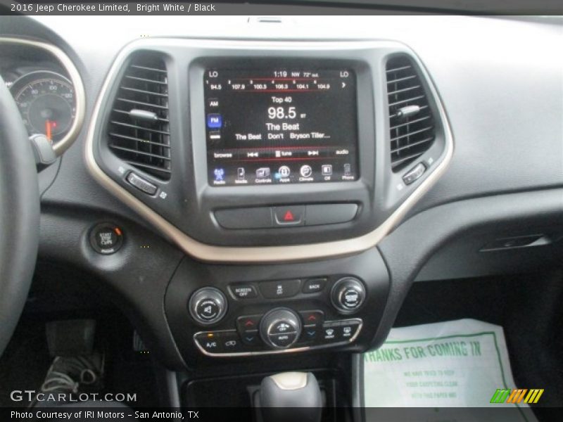 Bright White / Black 2016 Jeep Cherokee Limited