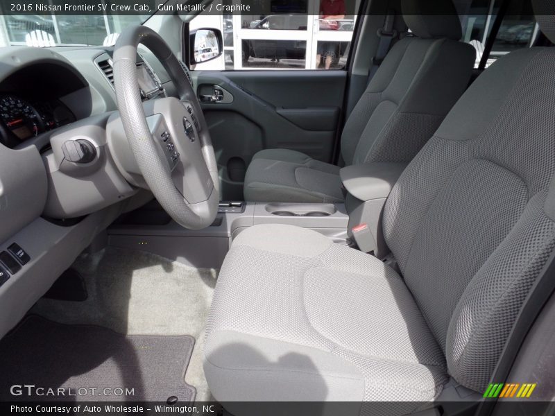 Gun Metallic / Graphite 2016 Nissan Frontier SV Crew Cab
