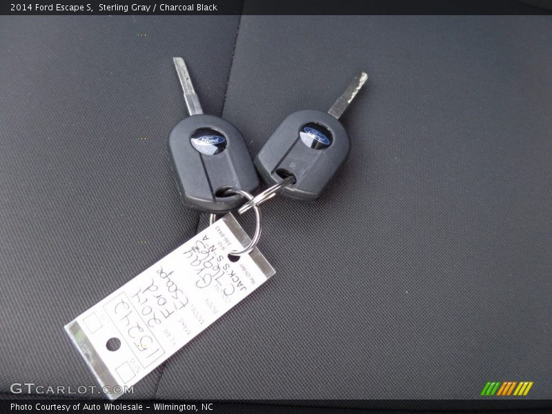 Sterling Gray / Charcoal Black 2014 Ford Escape S