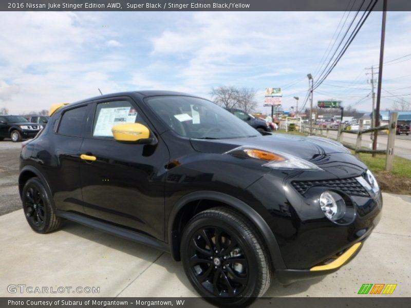 Front 3/4 View of 2016 Juke Stinger Edition AWD