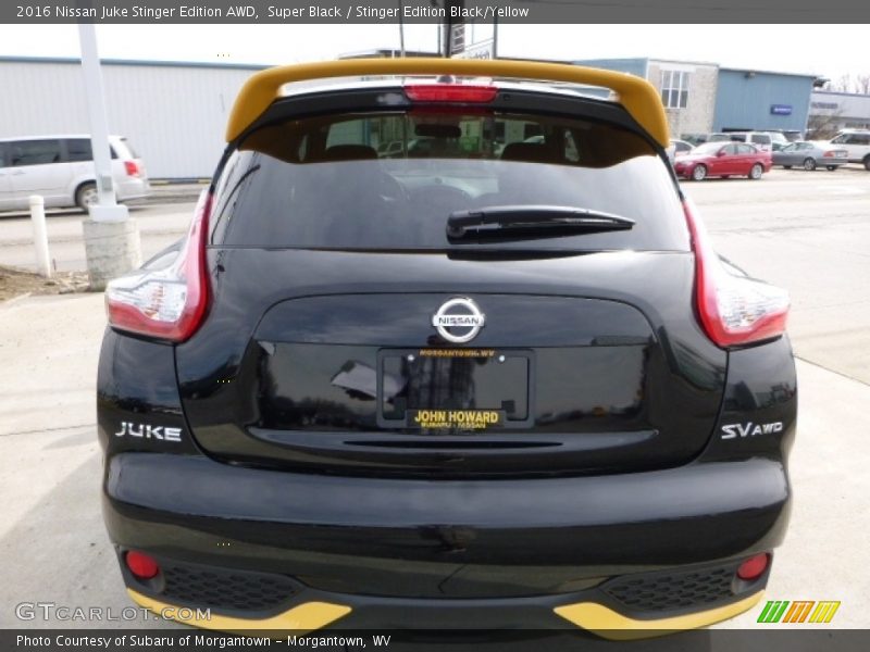 Super Black / Stinger Edition Black/Yellow 2016 Nissan Juke Stinger Edition AWD