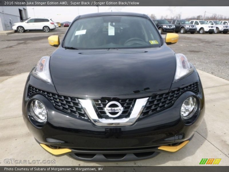 Super Black / Stinger Edition Black/Yellow 2016 Nissan Juke Stinger Edition AWD