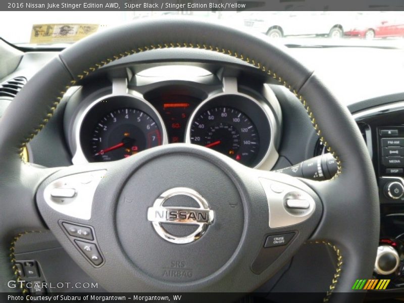  2016 Juke Stinger Edition AWD Steering Wheel
