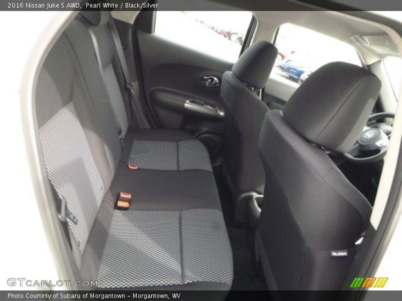 Pearl White / Black/Silver 2016 Nissan Juke S AWD