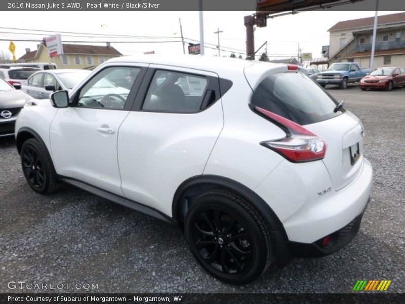 Pearl White / Black/Silver 2016 Nissan Juke S AWD