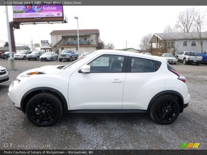 Pearl White / Black/Silver 2016 Nissan Juke S AWD