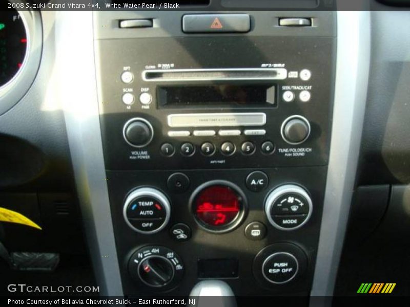 White Water Pearl / Black 2008 Suzuki Grand Vitara 4x4