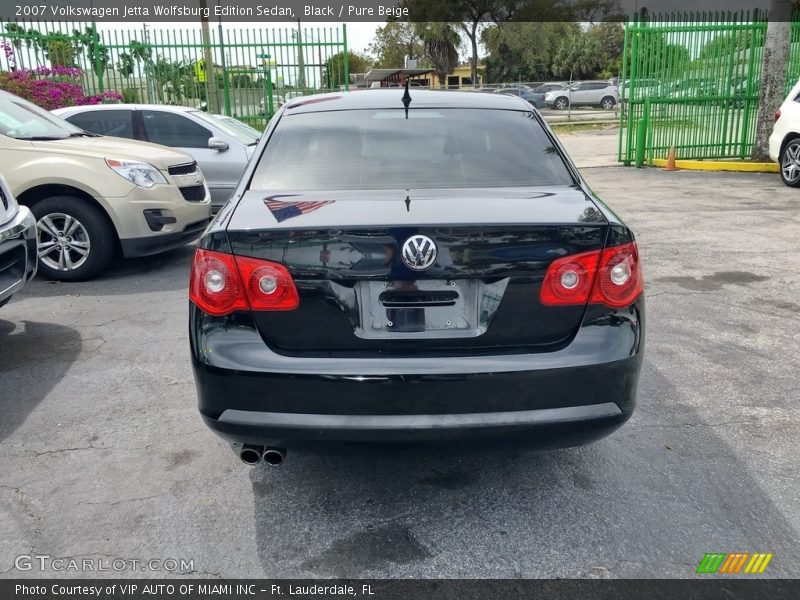 Black / Pure Beige 2007 Volkswagen Jetta Wolfsburg Edition Sedan