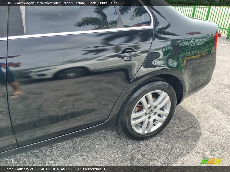 Black / Pure Beige 2007 Volkswagen Jetta Wolfsburg Edition Sedan