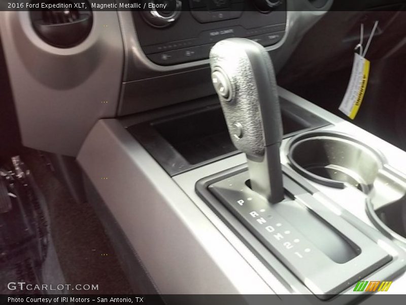 Magnetic Metallic / Ebony 2016 Ford Expedition XLT
