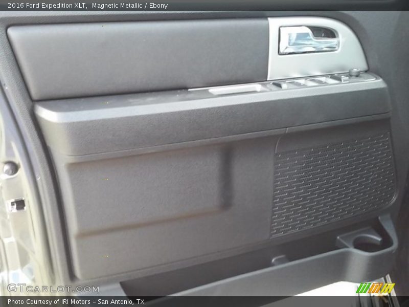 Magnetic Metallic / Ebony 2016 Ford Expedition XLT