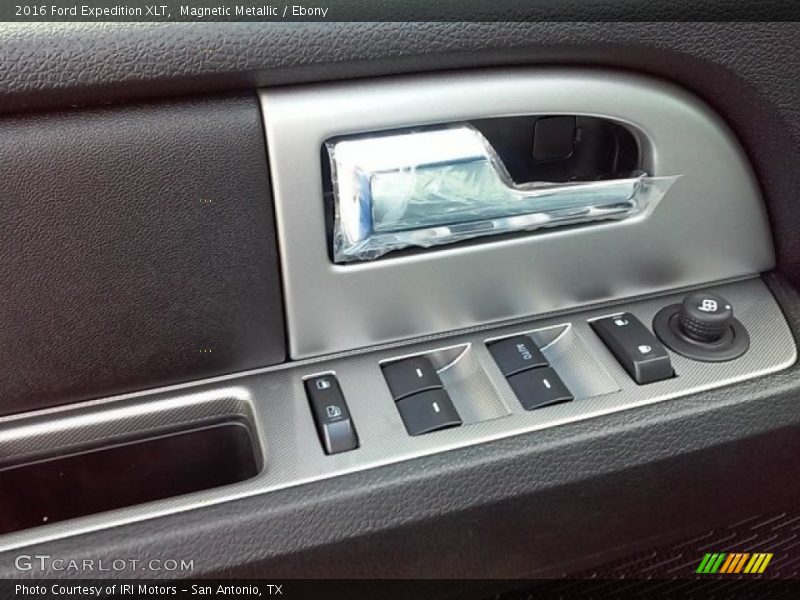 Magnetic Metallic / Ebony 2016 Ford Expedition XLT
