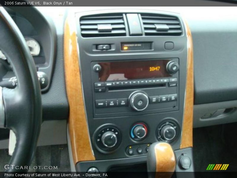 Black Onyx / Tan 2006 Saturn VUE V6