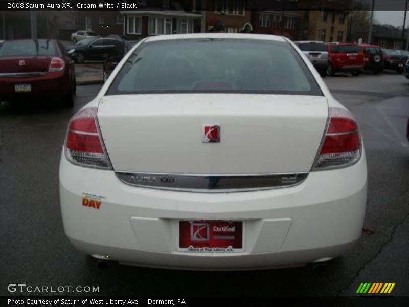 Cream White / Black 2008 Saturn Aura XR