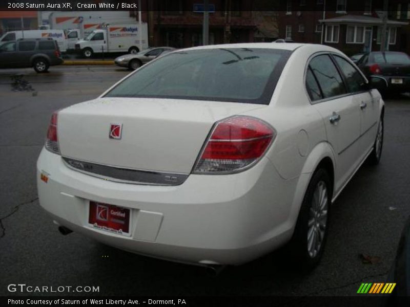 Cream White / Black 2008 Saturn Aura XR