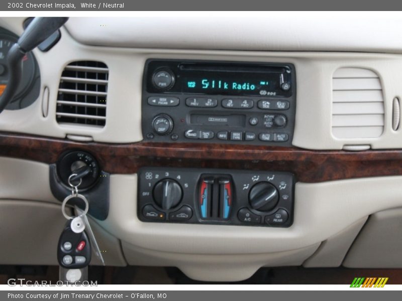 White / Neutral 2002 Chevrolet Impala