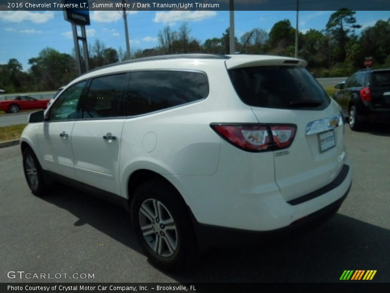 Summit White / Dark Titanium/Light Titanium 2016 Chevrolet Traverse LT
