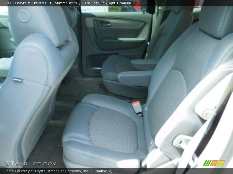 Summit White / Dark Titanium/Light Titanium 2016 Chevrolet Traverse LT