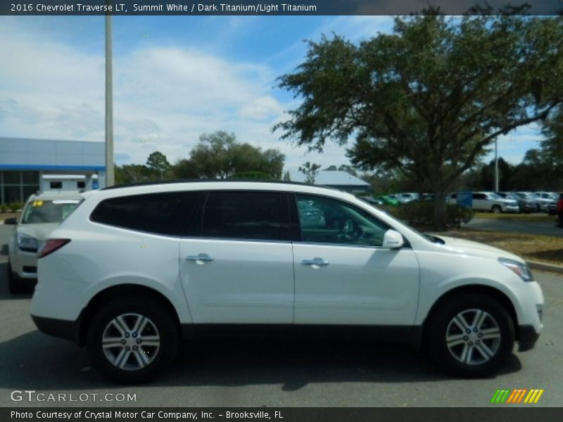 Summit White / Dark Titanium/Light Titanium 2016 Chevrolet Traverse LT