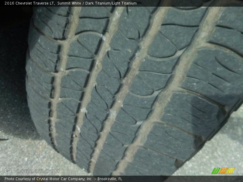 Summit White / Dark Titanium/Light Titanium 2016 Chevrolet Traverse LT