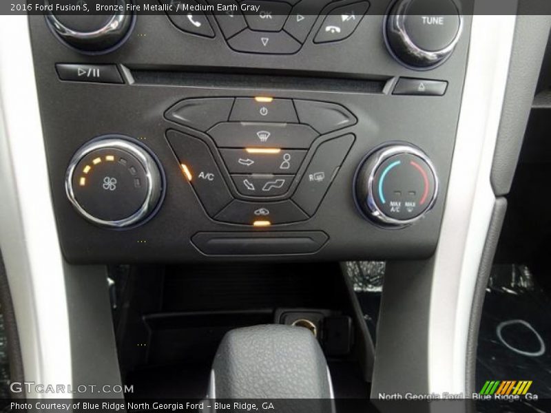 Bronze Fire Metallic / Medium Earth Gray 2016 Ford Fusion S