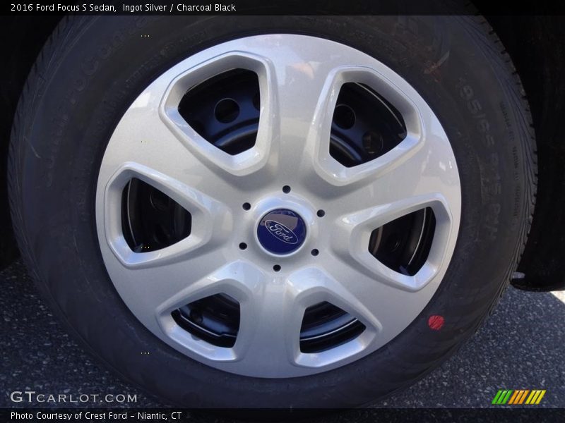 Ingot Silver / Charcoal Black 2016 Ford Focus S Sedan