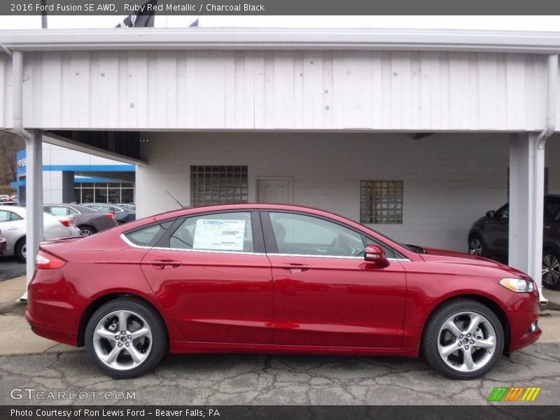 Ruby Red Metallic / Charcoal Black 2016 Ford Fusion SE AWD