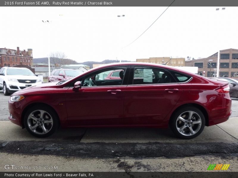 Ruby Red Metallic / Charcoal Black 2016 Ford Fusion SE AWD