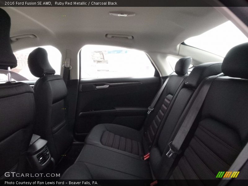 Ruby Red Metallic / Charcoal Black 2016 Ford Fusion SE AWD
