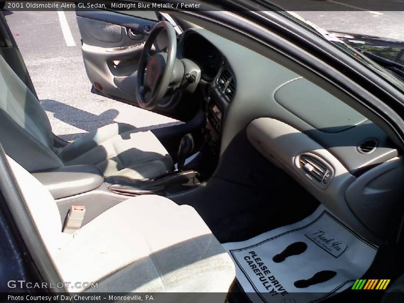 Midnight Blue Metallic / Pewter 2001 Oldsmobile Alero GL Sedan