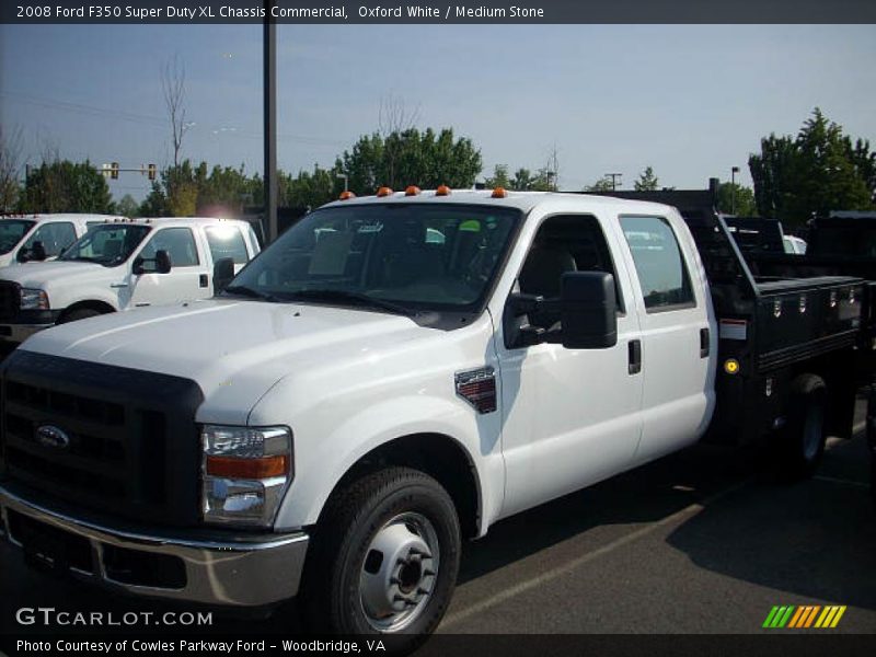 Oxford White / Medium Stone 2008 Ford F350 Super Duty XL Chassis Commercial