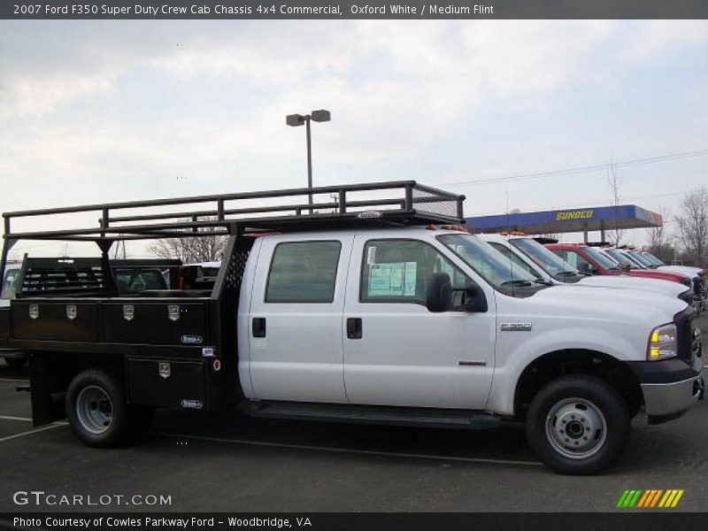 Oxford White / Medium Flint 2007 Ford F350 Super Duty Crew Cab Chassis 4x4 Commercial