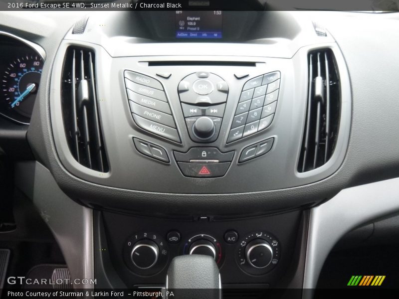 Sunset Metallic / Charcoal Black 2016 Ford Escape SE 4WD