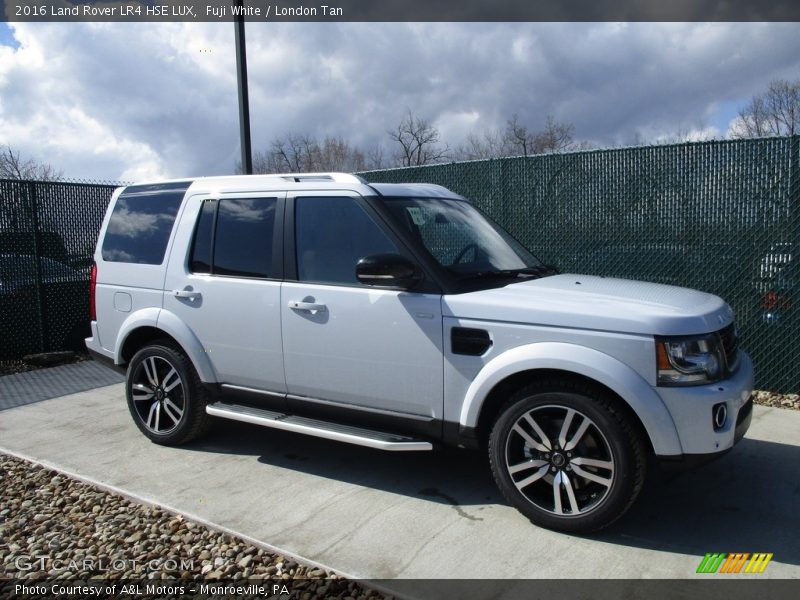 Fuji White / London Tan 2016 Land Rover LR4 HSE LUX