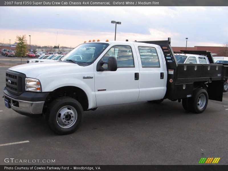 Oxford White / Medium Flint 2007 Ford F350 Super Duty Crew Cab Chassis 4x4 Commercial