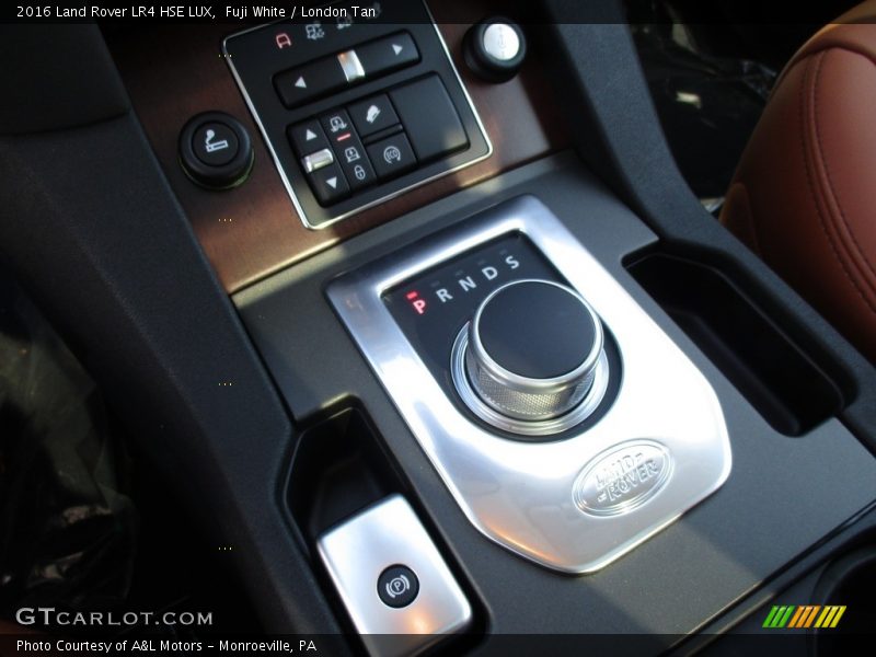 Fuji White / London Tan 2016 Land Rover LR4 HSE LUX