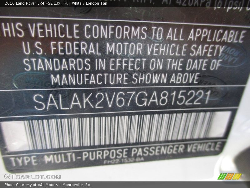 Fuji White / London Tan 2016 Land Rover LR4 HSE LUX