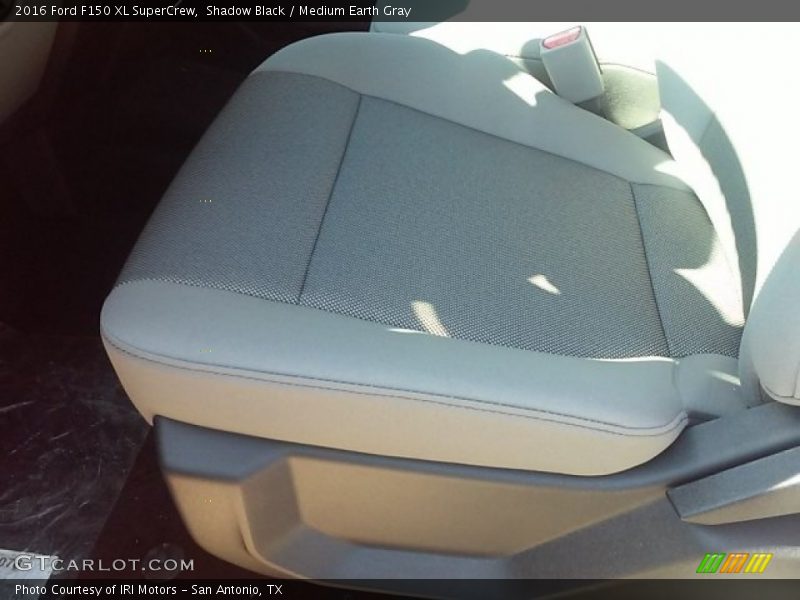 Shadow Black / Medium Earth Gray 2016 Ford F150 XL SuperCrew