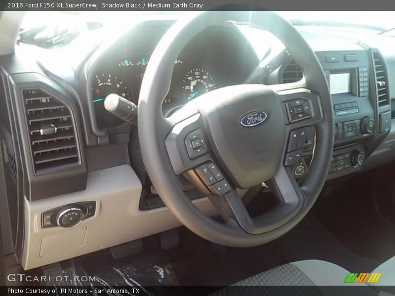 Shadow Black / Medium Earth Gray 2016 Ford F150 XL SuperCrew