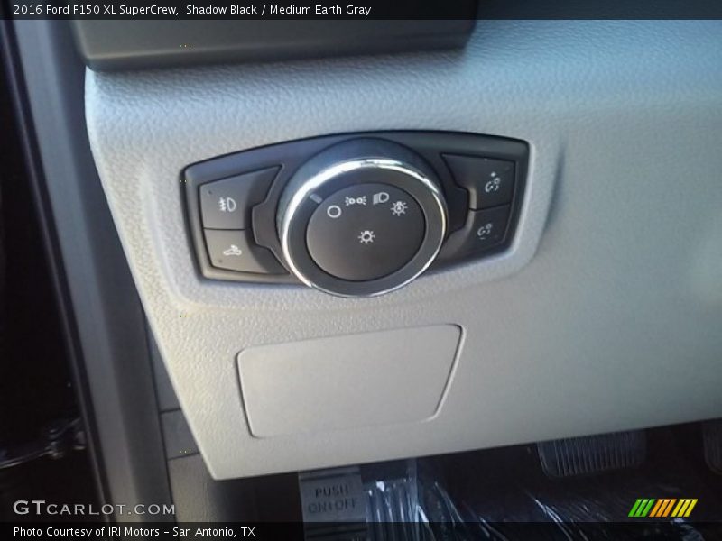 Shadow Black / Medium Earth Gray 2016 Ford F150 XL SuperCrew