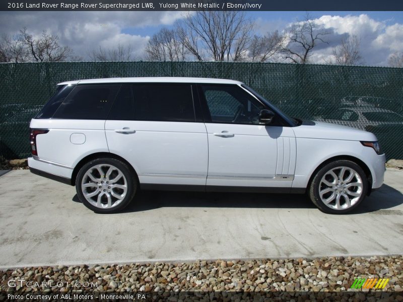 Yulong White Metallic / Ebony/Ivory 2016 Land Rover Range Rover Supercharged LWB