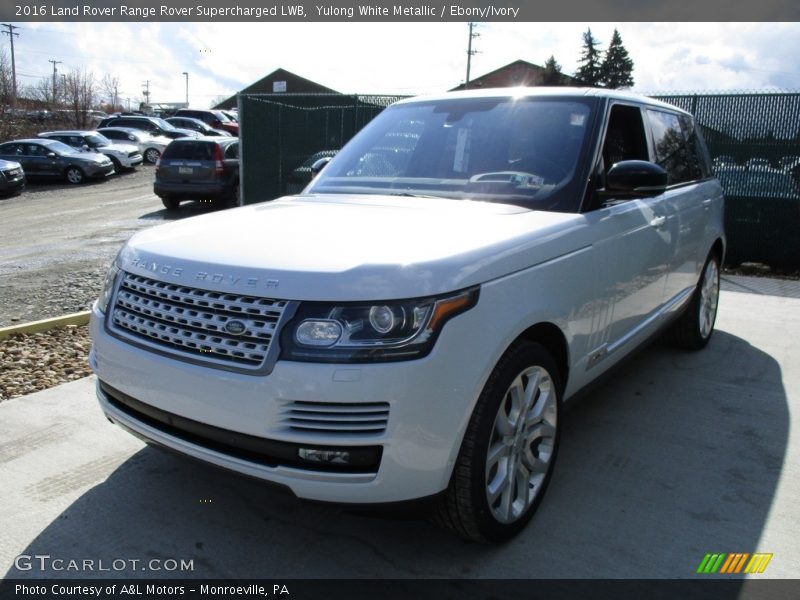 Yulong White Metallic / Ebony/Ivory 2016 Land Rover Range Rover Supercharged LWB