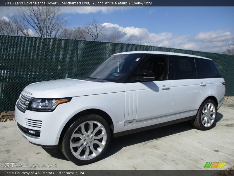 Yulong White Metallic / Ebony/Ivory 2016 Land Rover Range Rover Supercharged LWB